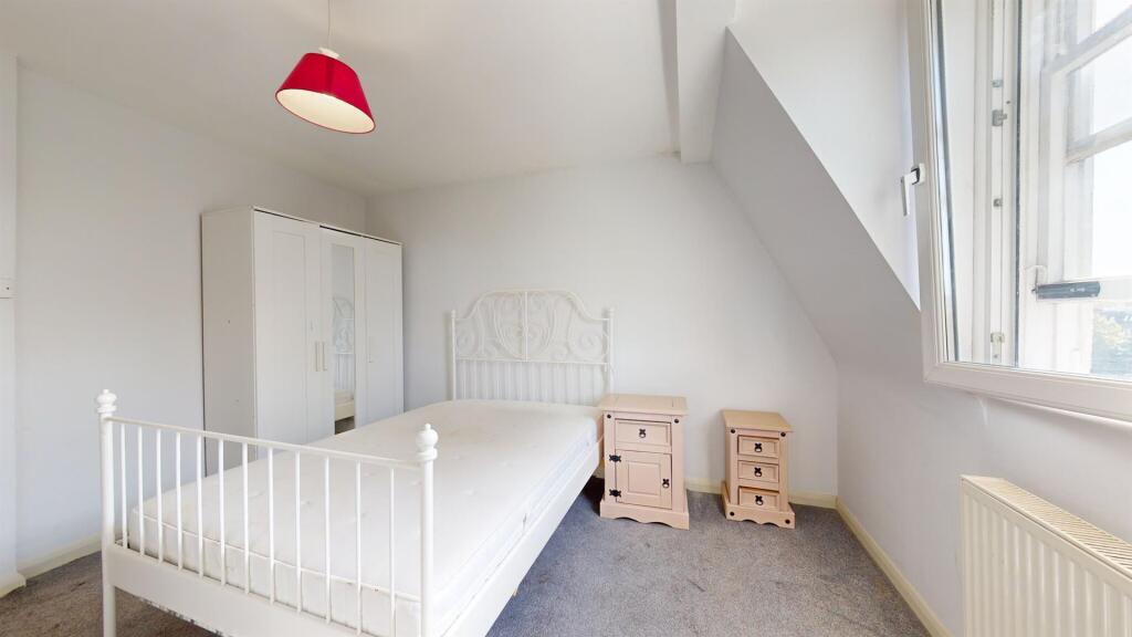 bed3.jpg