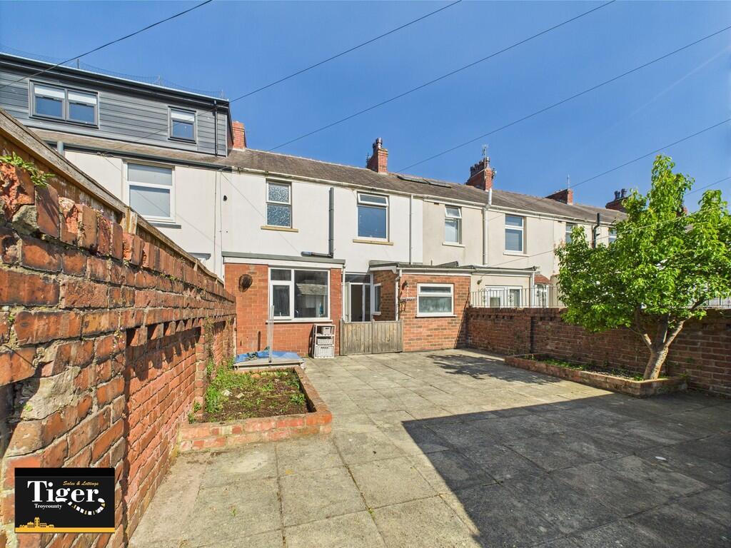 CAM02176G0-PR0580...