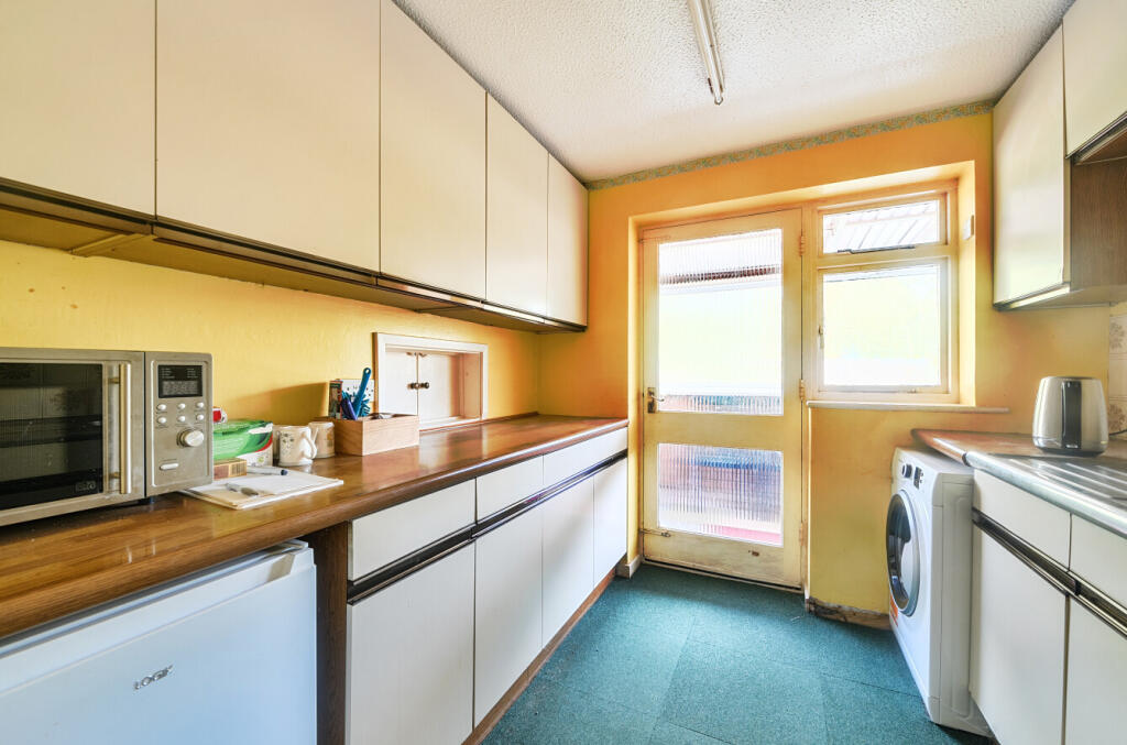 1347090-10-68b803...