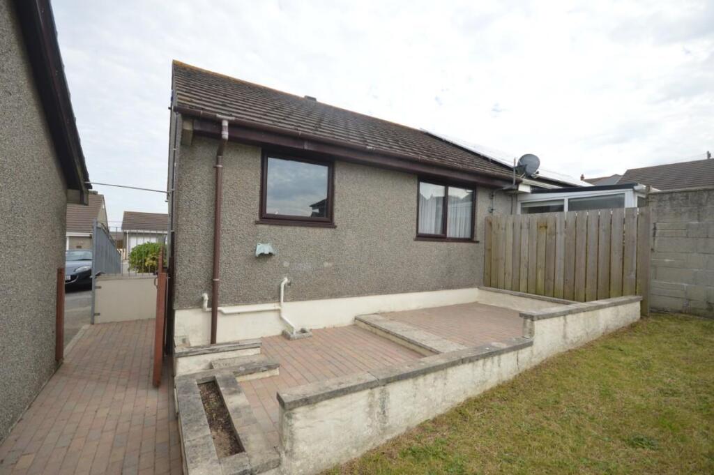 DSC_0021 (Medium).JPG