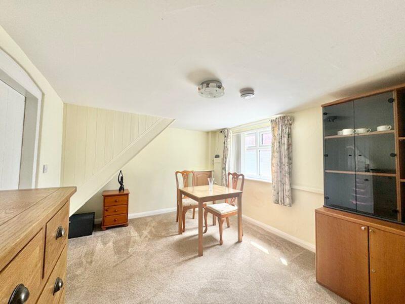 Dining room / Bedroom 4