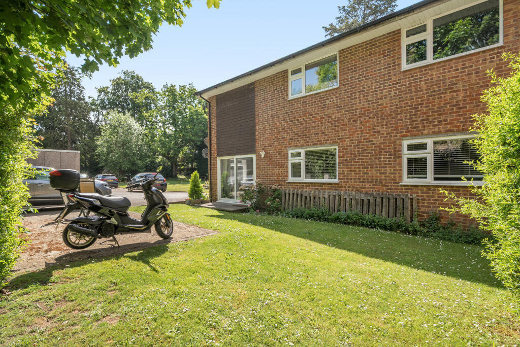 1296255-2-682859a...