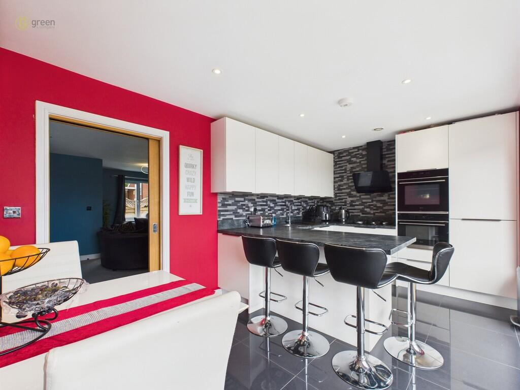 CAM03830G0-PR0195...