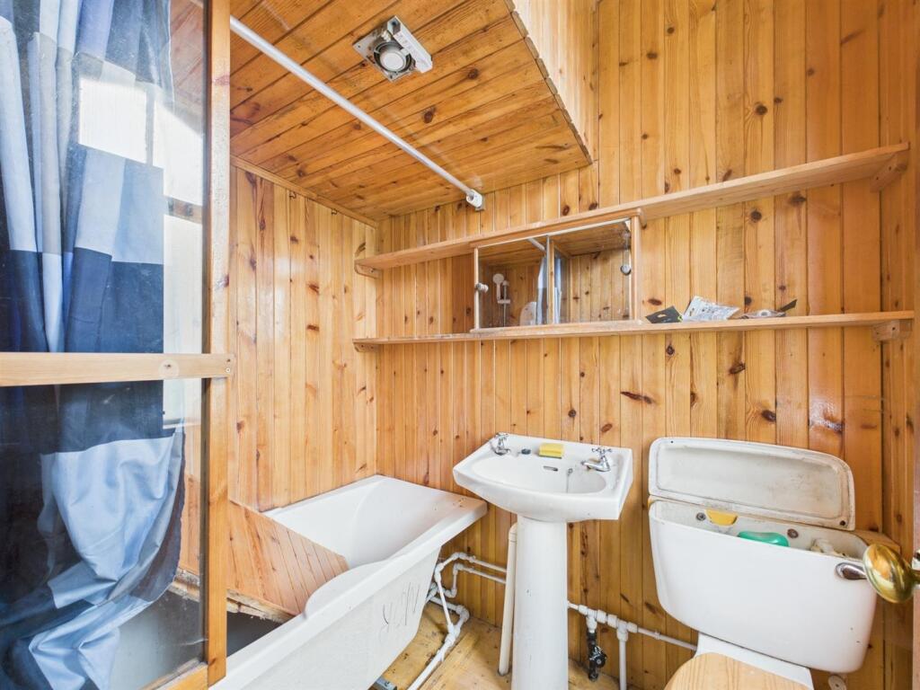 Bathroom 2