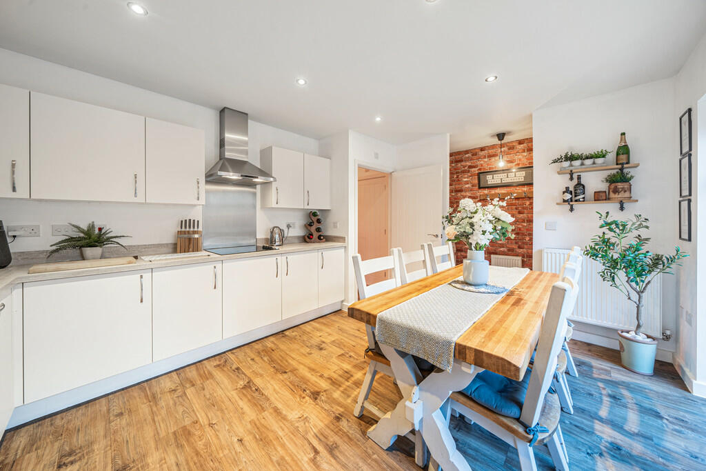 Kitchen/Dining Ro...