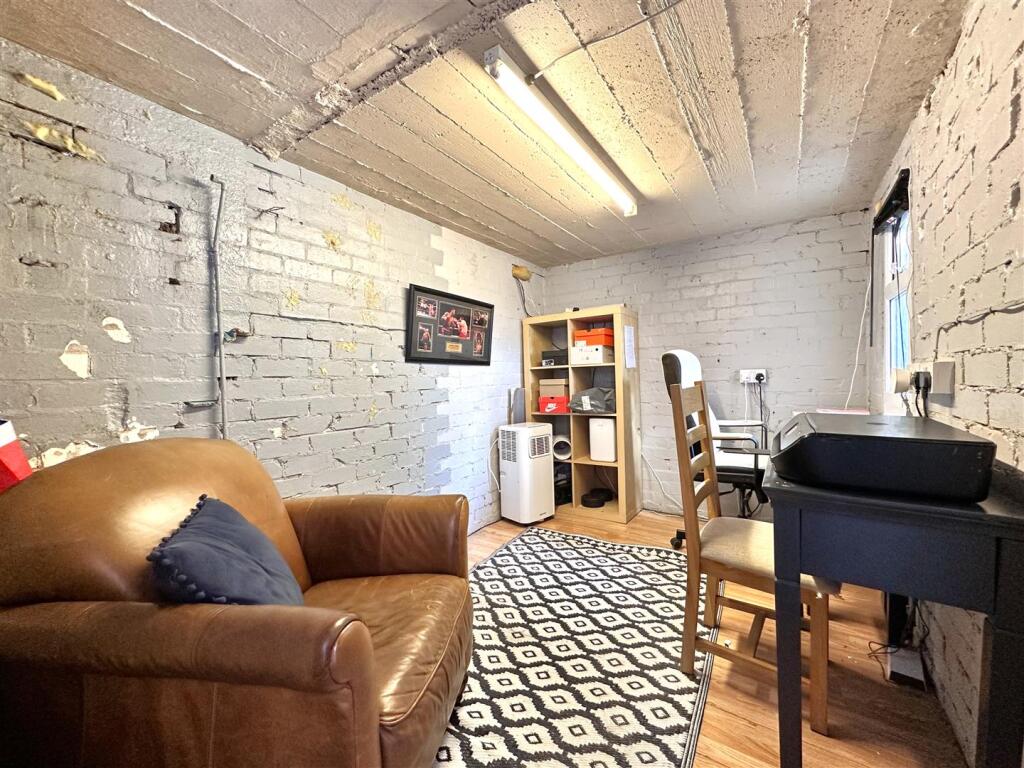 Internal: Multi-Purpose Outbuilding 561