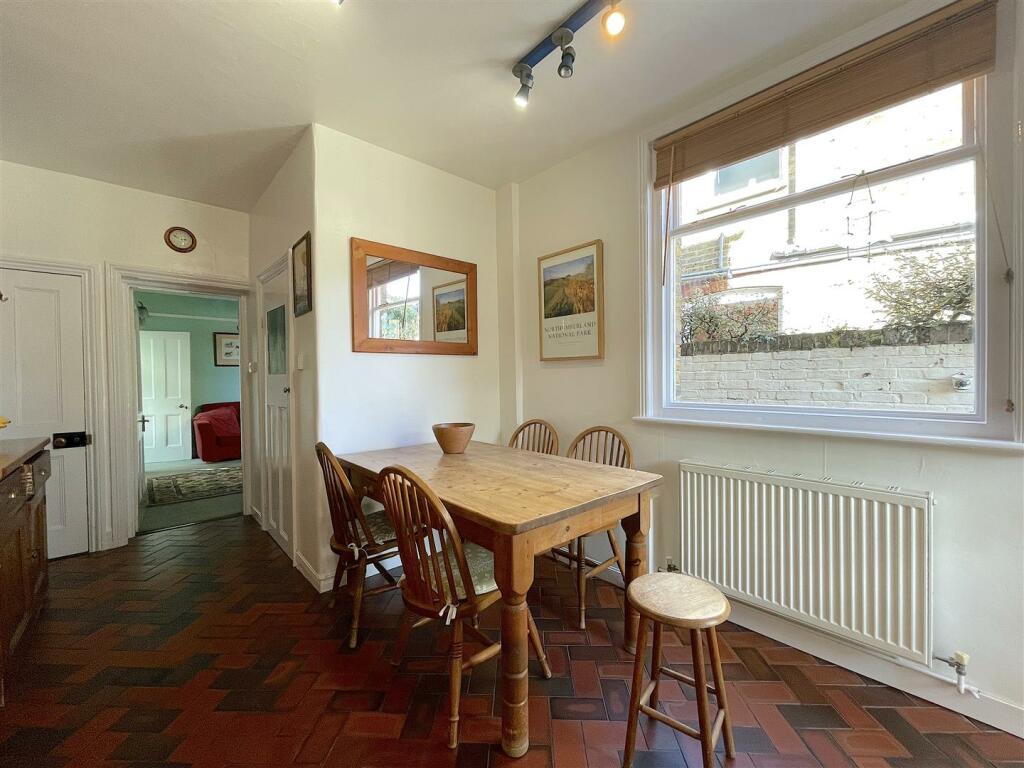Kitchen:Dining Room (3).jpeg