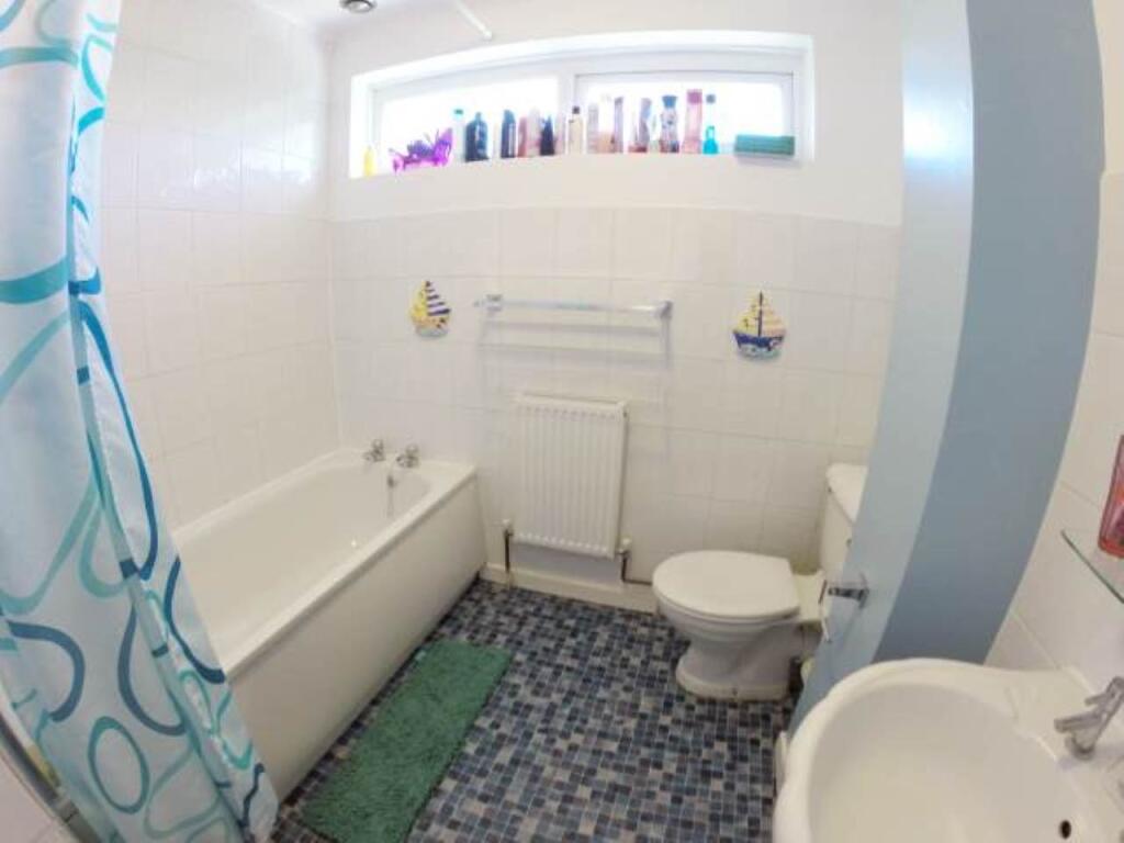 C2 Bathroom (1)