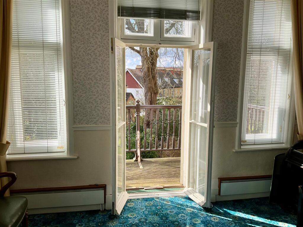 Drawing Room pic6.jpg