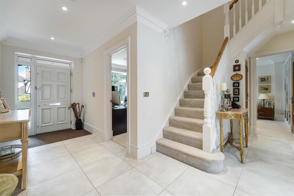 PINE HILL, 9, THORNHILL HOUSE (4).jpg