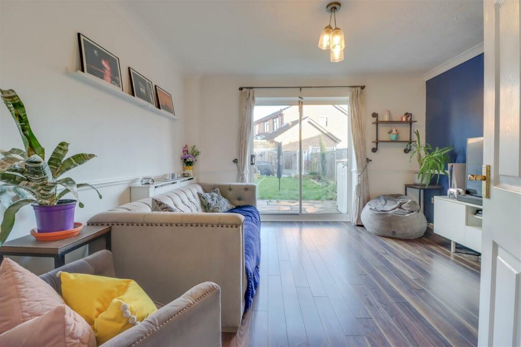 30 FLETCHER DRIVE INSIDE.jpg