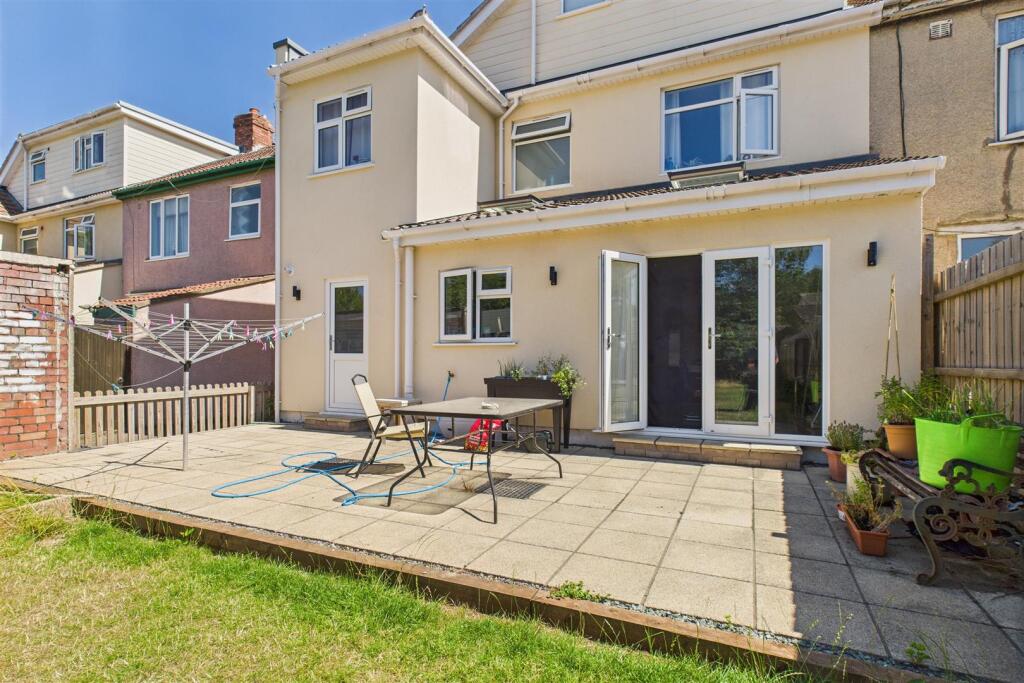 46 Frome Valley Road, Frenchay, Bristol BS16 1HE |