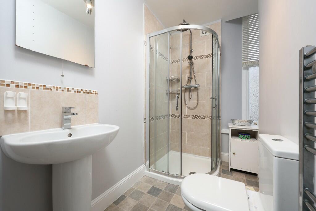 Shower / WC