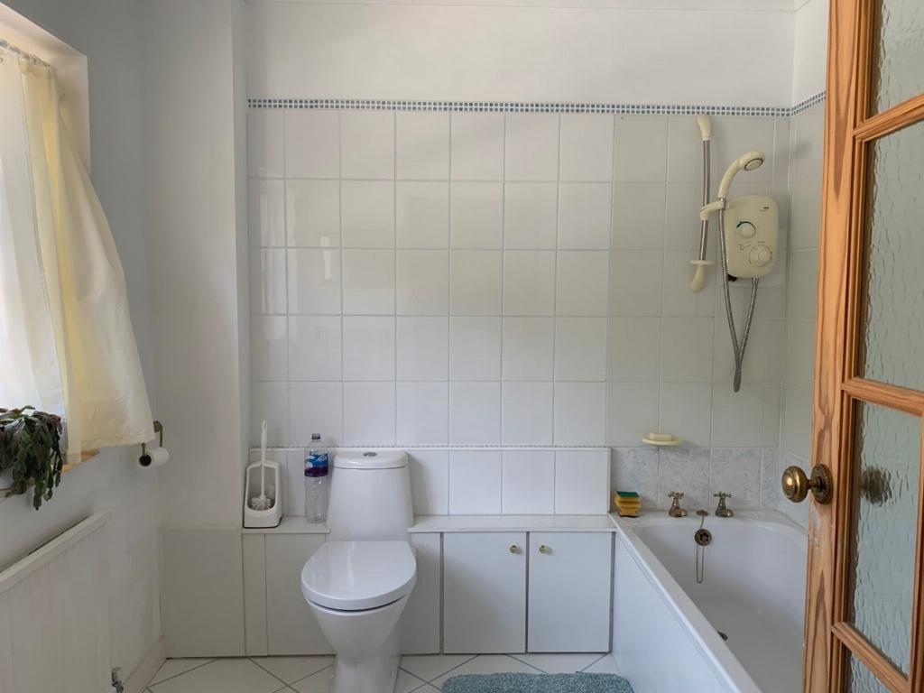 Ensuite bathroom