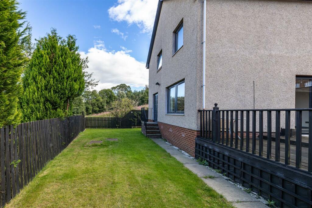 3 Woodside Drive Galashiels 47.JPG