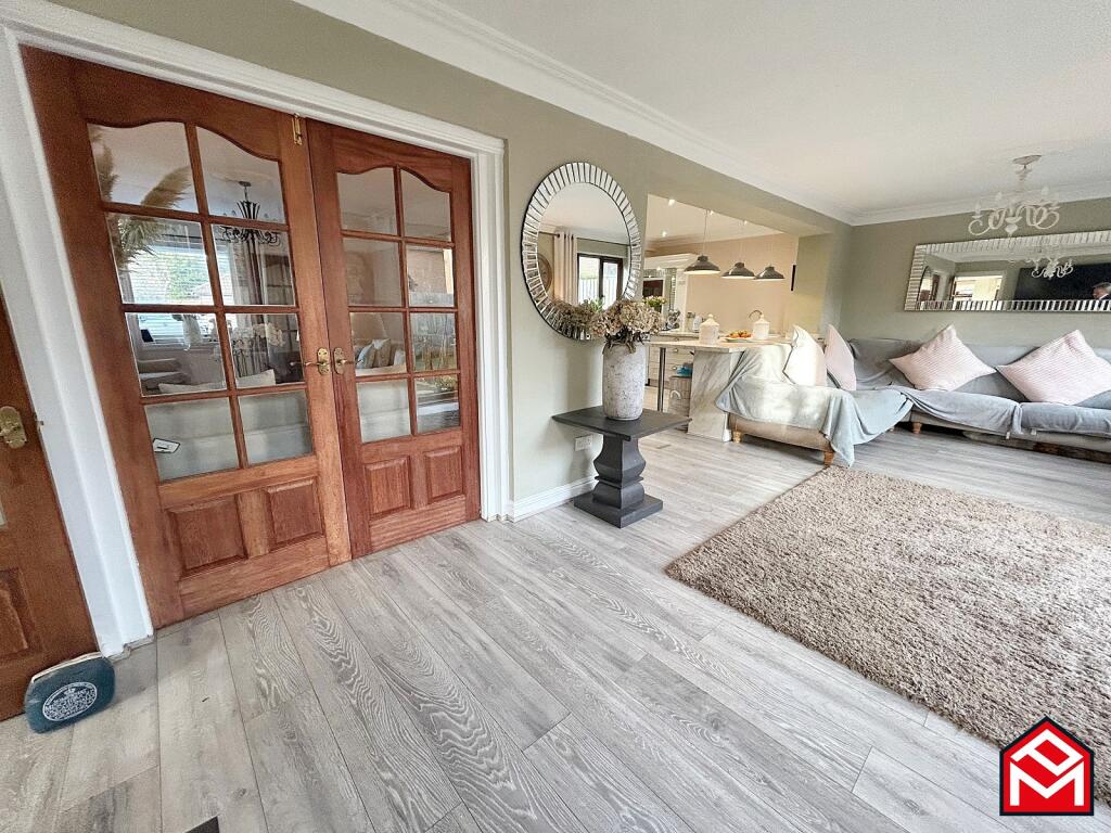 Open Plan Kitchen/ Dining/ Living