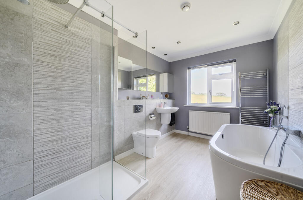 1315591-23-685db4...