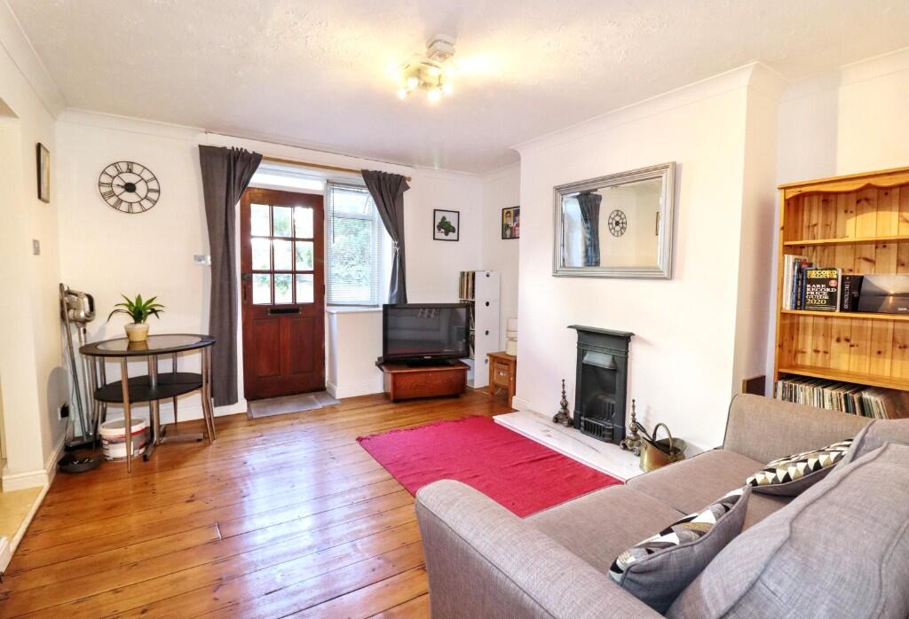 Cadogan Road, Surbiton, Surrey, KT6