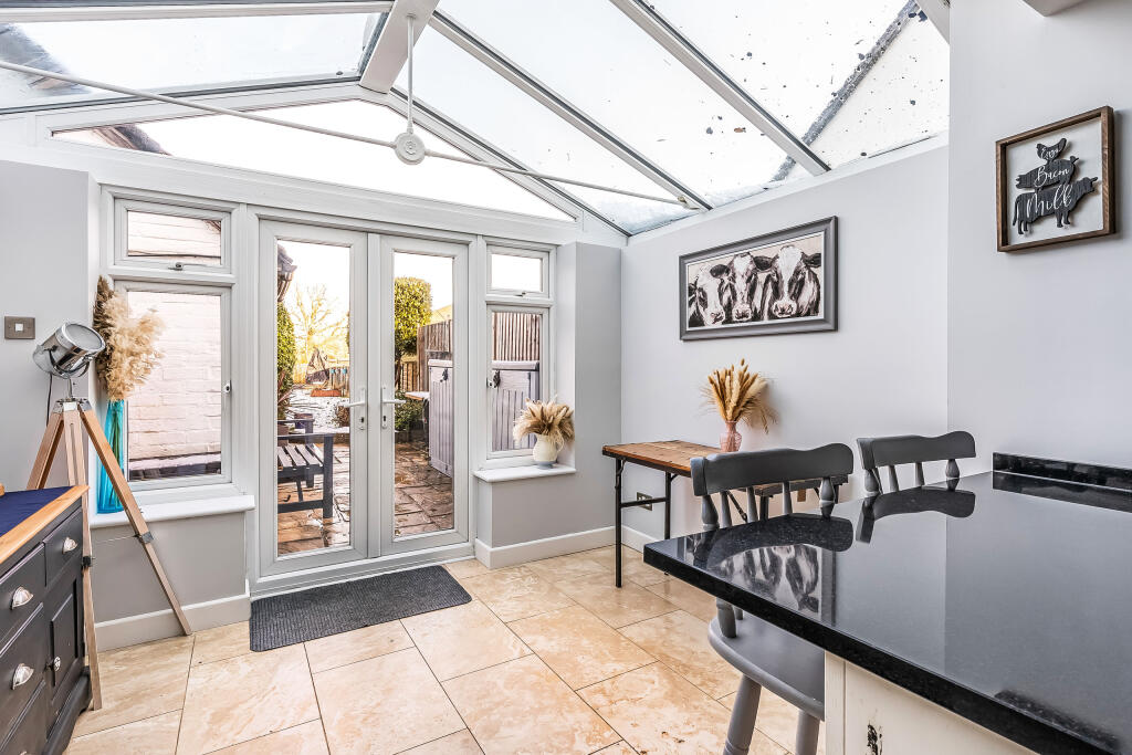3-Uckfield-Cottage-12