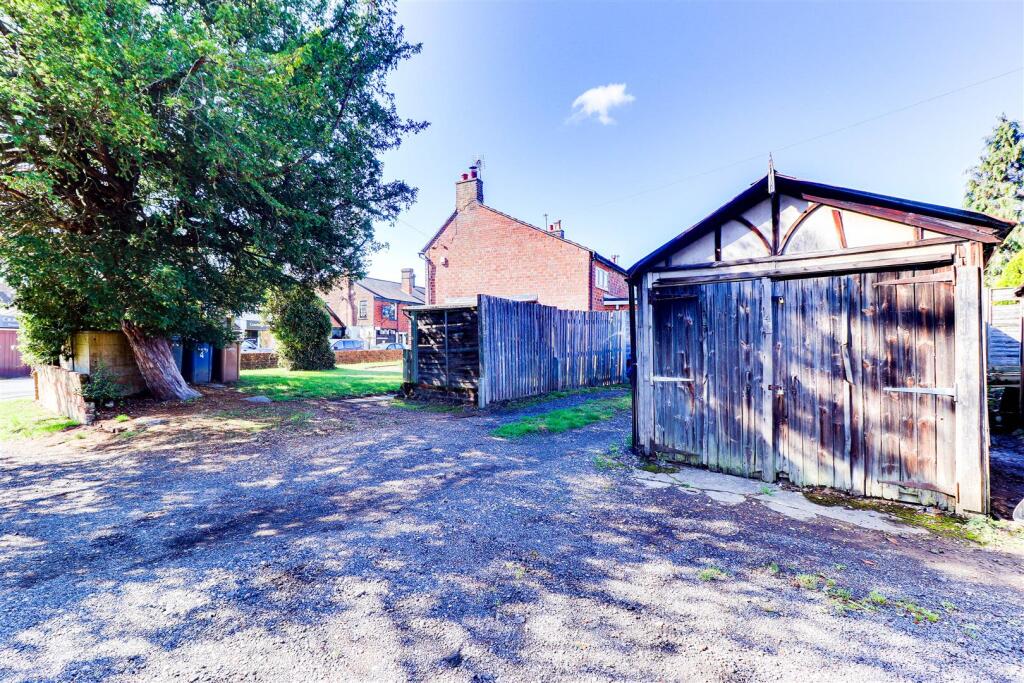 04. Rear Aspect 1.1.jpg