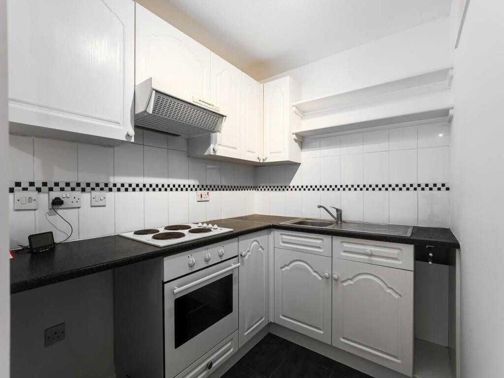 Kitchen 1