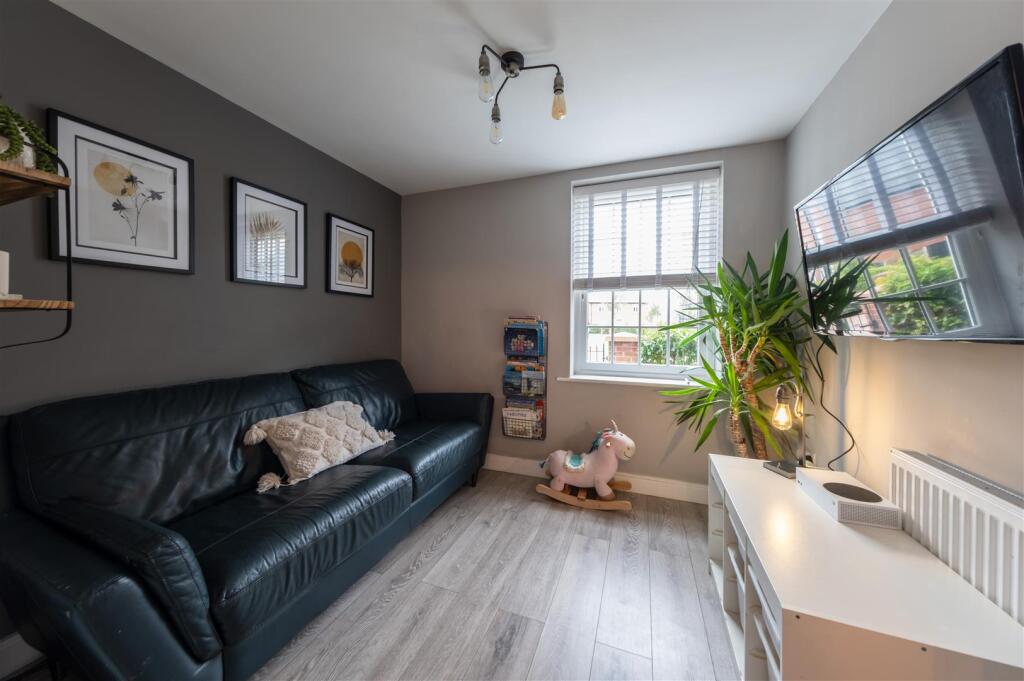 57 Hazelhurst Way-012.jpg