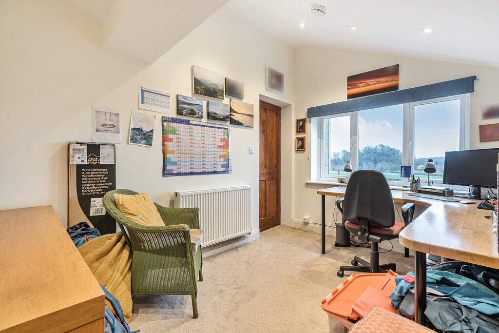 Office/Bedroom 4