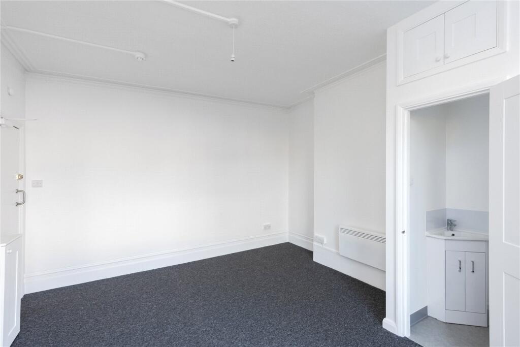 Studio Room