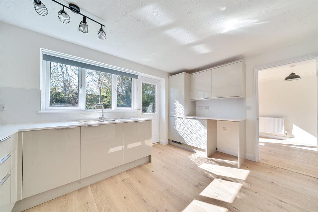 Kitchen/Breakfast Rm
