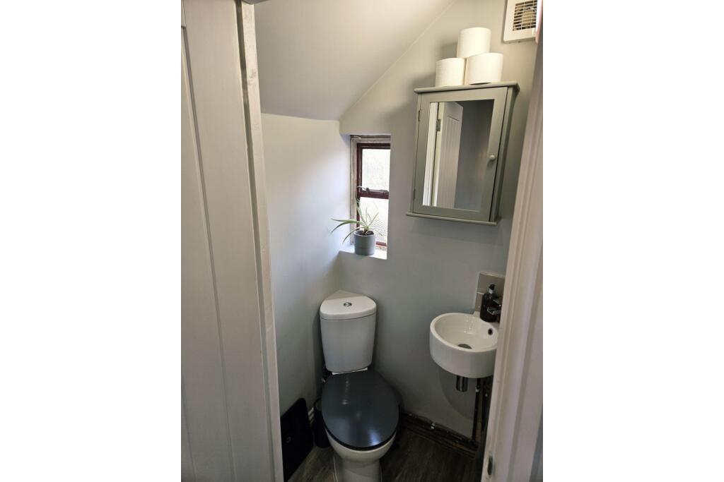 Downstairs Bathroom