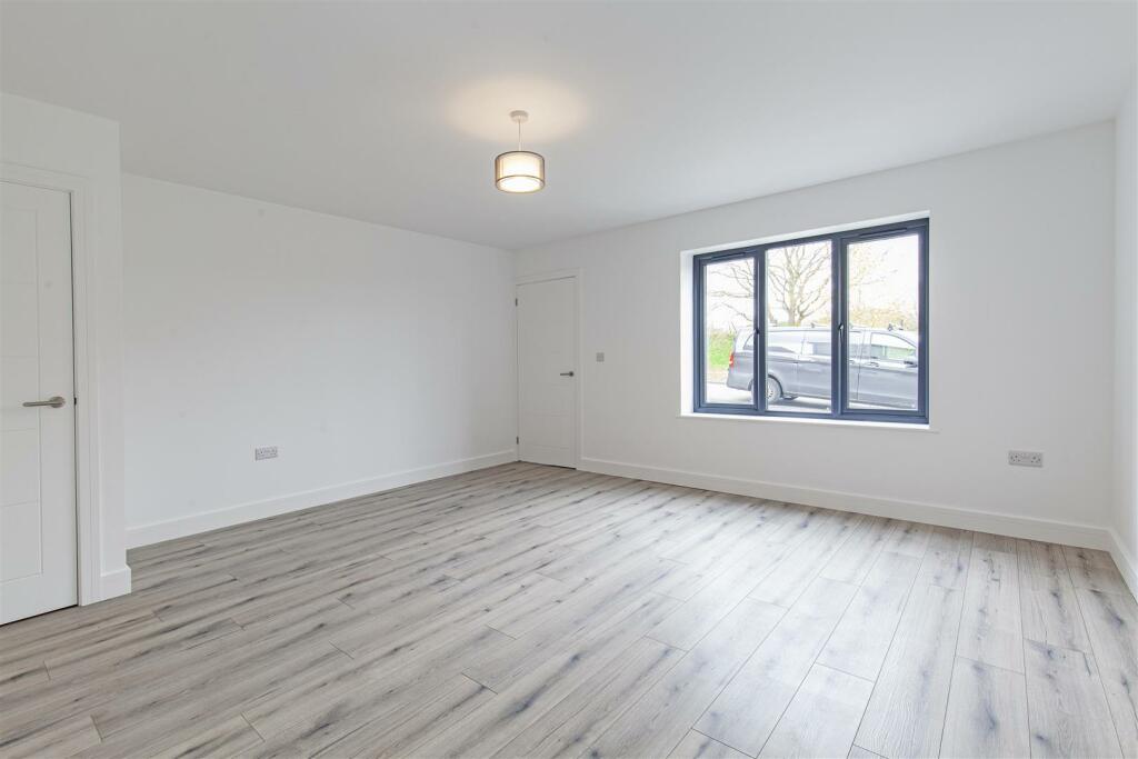 Reception Room-3.jpg