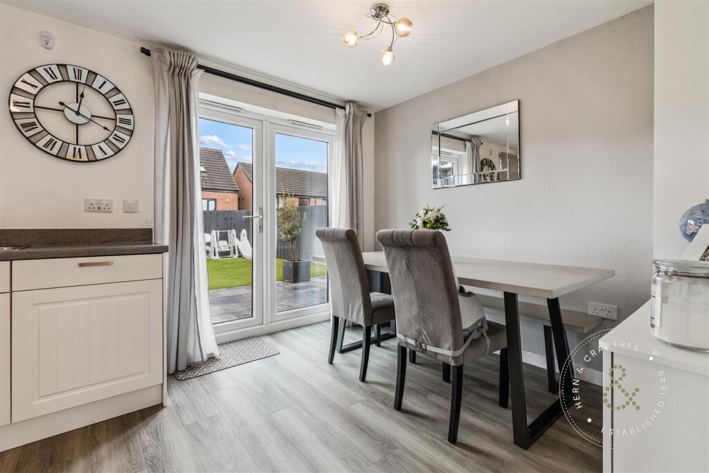 Mortimer Avenue, St Ederyns, Hern Crabtree (1).jpg