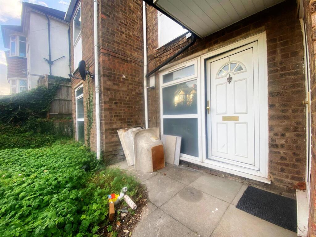 Front Garden.jpg
