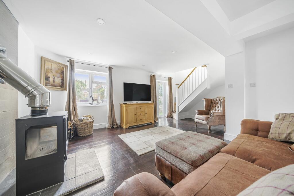 Living Room (2)