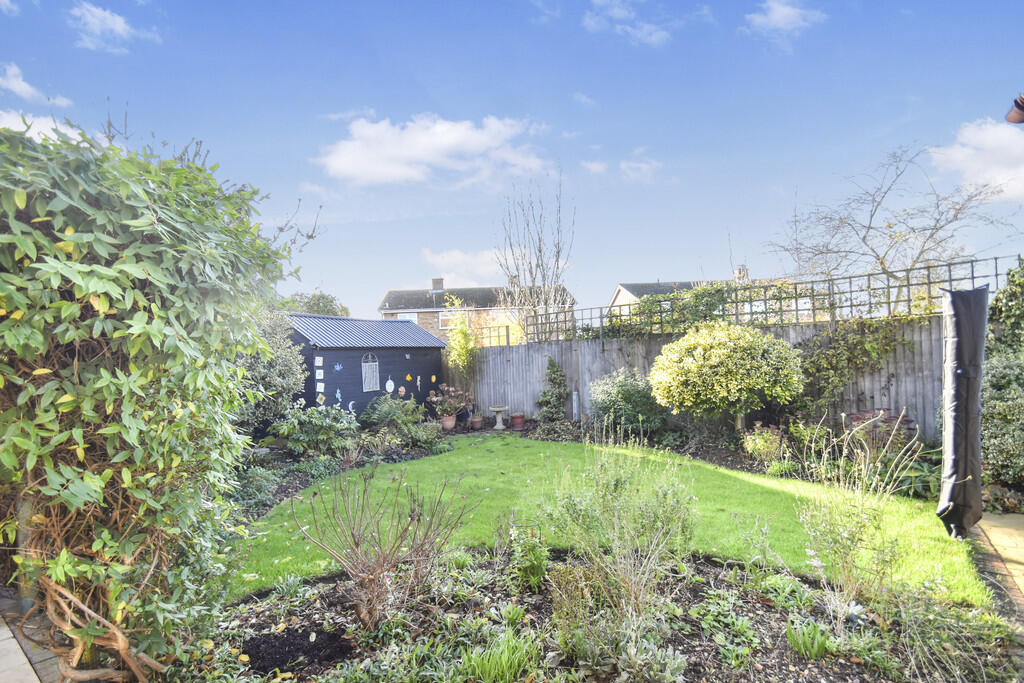 1893359_202512020...