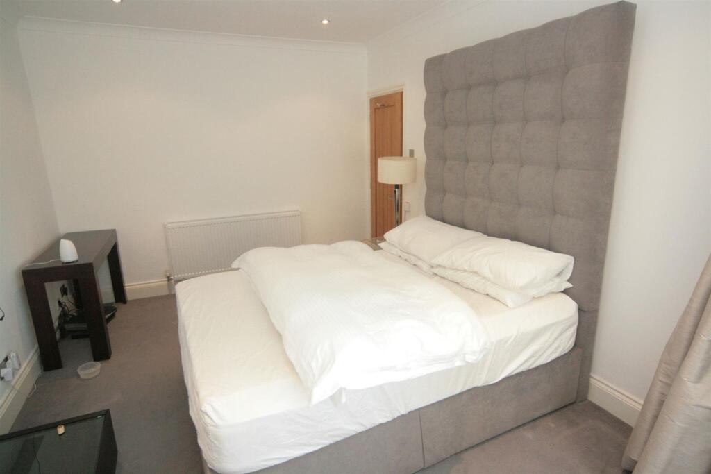 Bedroom 1 Aspect 2