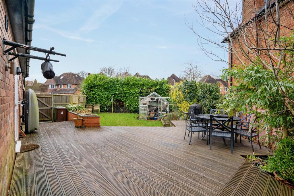 8 Buryfield Road_5.jpg