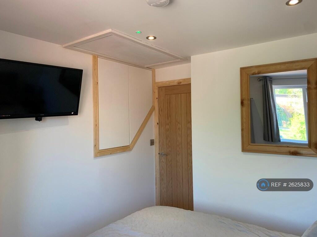 Double Bedroom 3