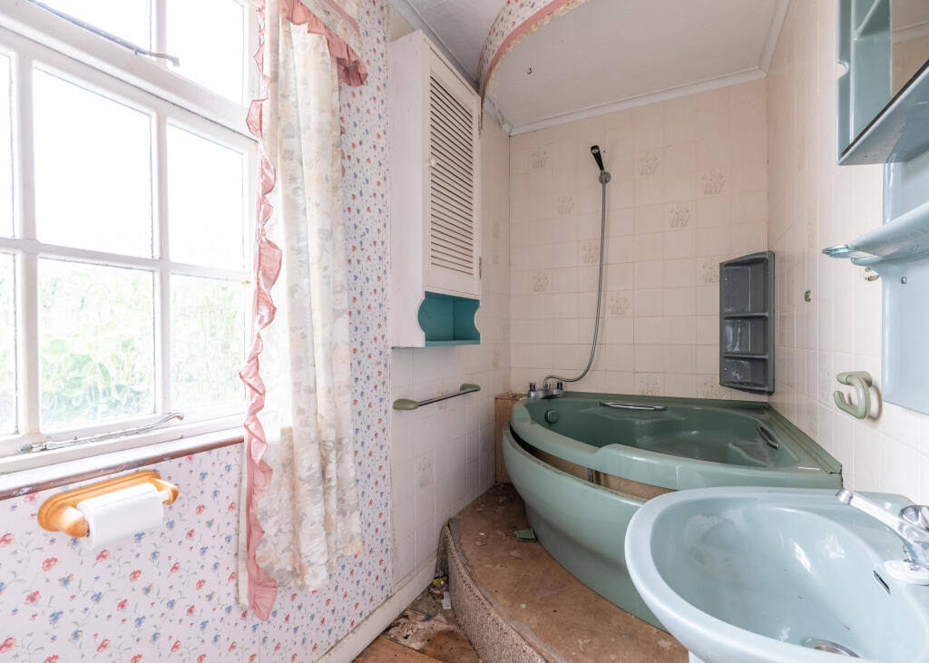 66715ddd4a38c_Sunnybank-4