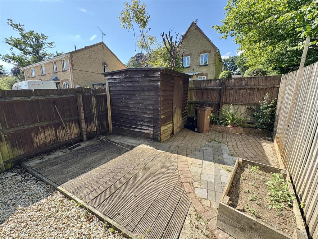 decking shed.jpg