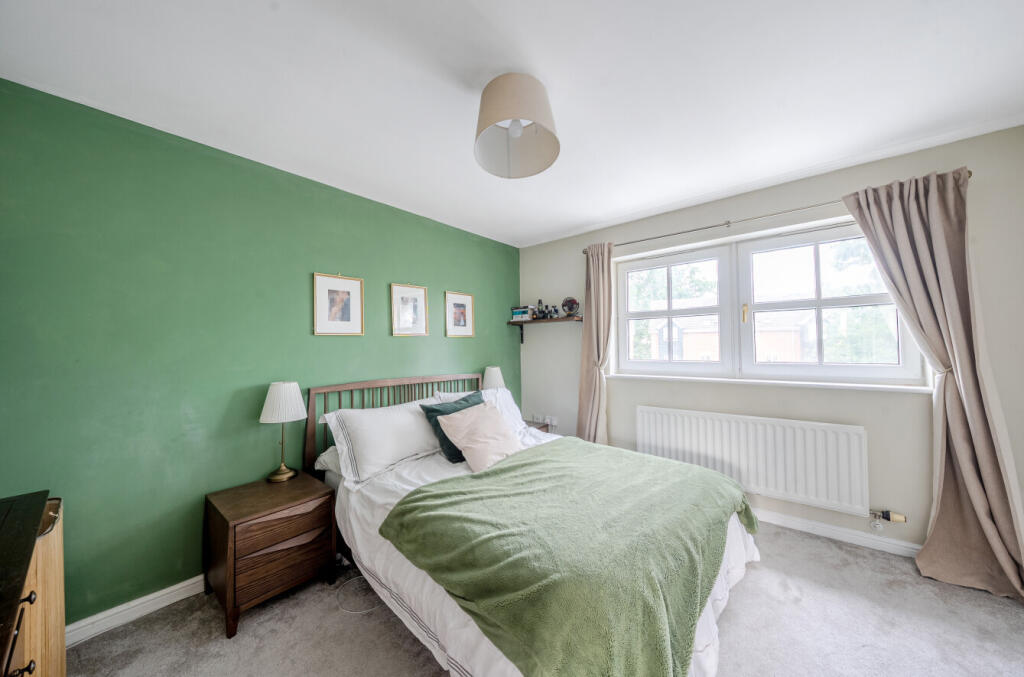 1327775-23-687980...