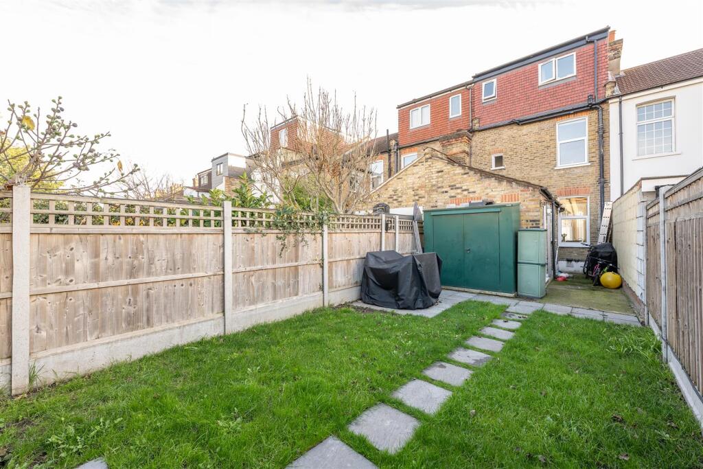 Mitcham Road, E6