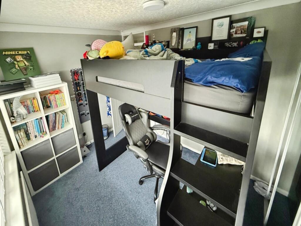 ad68f398-Bedroom 20c.jpeg