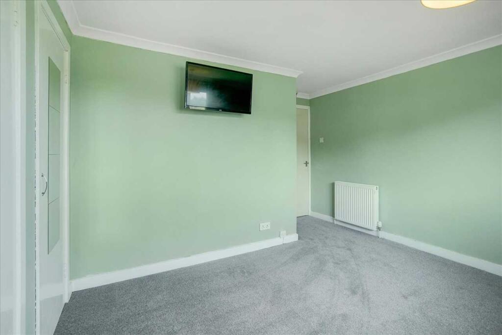 Bedroom One (2)