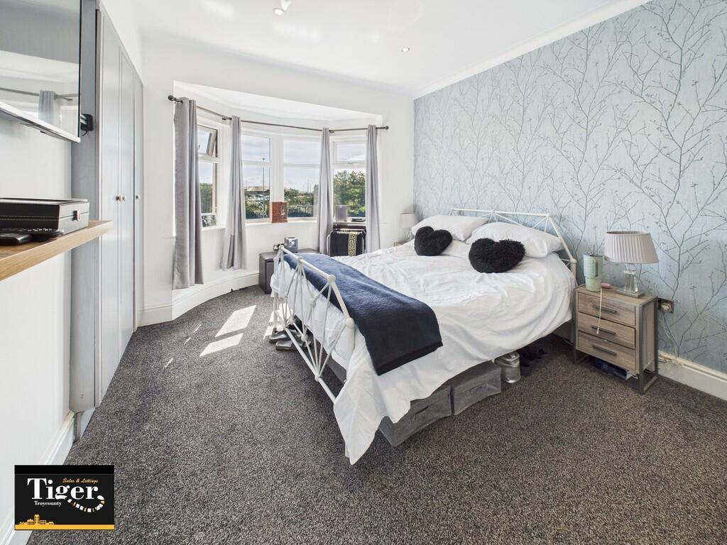 CAM02176G0-PR0691...