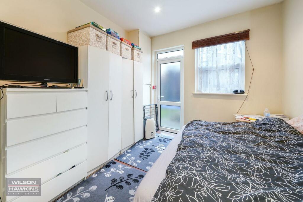Flat 2, 80 Welldon Crescent - hsWHlvq8OUBkLCydzj59