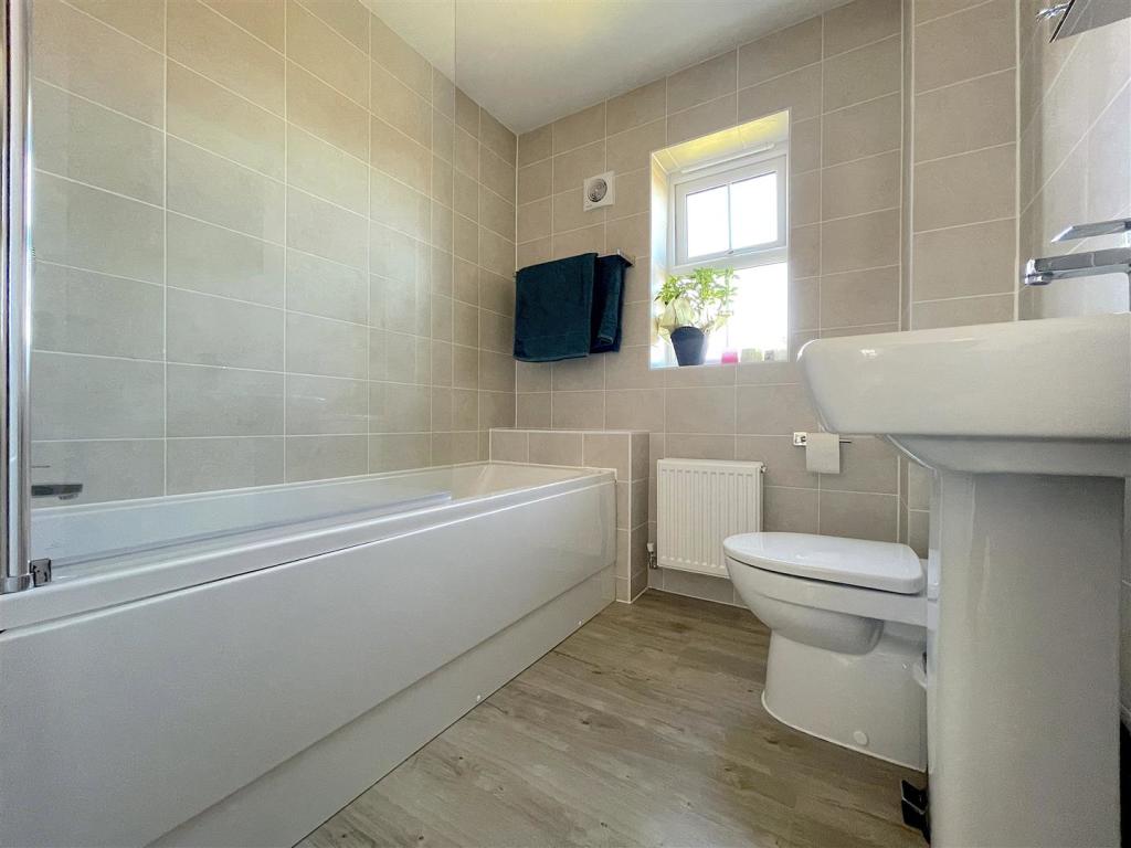 Bathroom (2).jpeg
