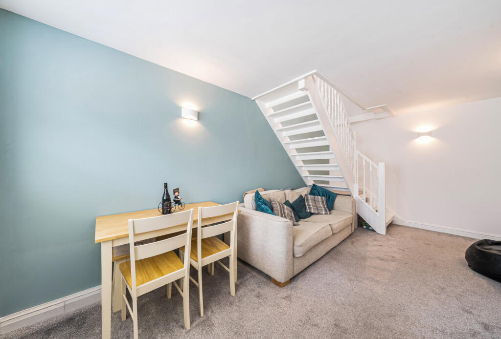 1329901-11-689f35...