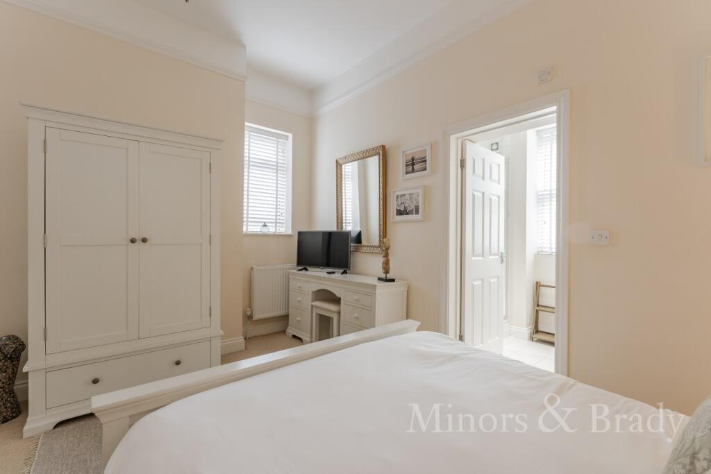 15-4StraceyRdNorwich-16 T202511111245.jpg