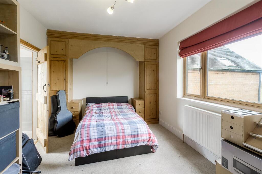 Hipsley Lane, Hurley